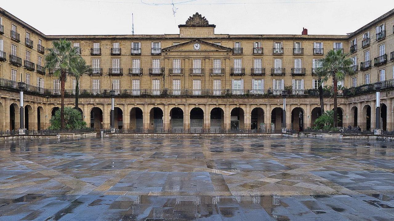 Plaza Nueva Habitaciones Bilbao Exterior photo